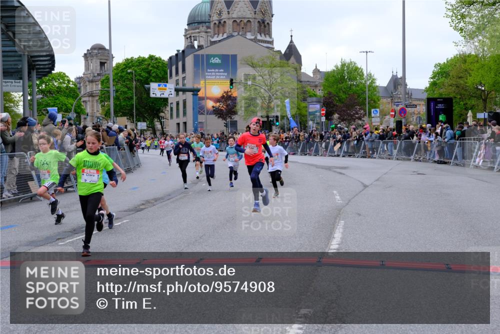 25.04.2026 - Das Zehntel Tim E. http://msf.ph/oto/9574908 25.04.2026 10:52:07 Ziel 5176, 5241, 5569, 6009, 6087, 6752, 6766, 6869, 7110, 7142, 7162, 7305, 7436, 7675, 7884, 8015, 8042 meine-sportfotos.de