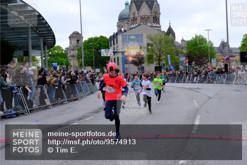 25.04.2026 - Das Zehntel Tim E. http://msf.ph/oto/9574913 25.04.2026 10:52:08 Ziel 5009, 5176, 5241, 5569, 6009, 6087, 6752, 6766, 6869, 7110, 7142, 7162, 7305, 7436, 7675, 7884, 8015, 8042 meine-sportfotos.de
