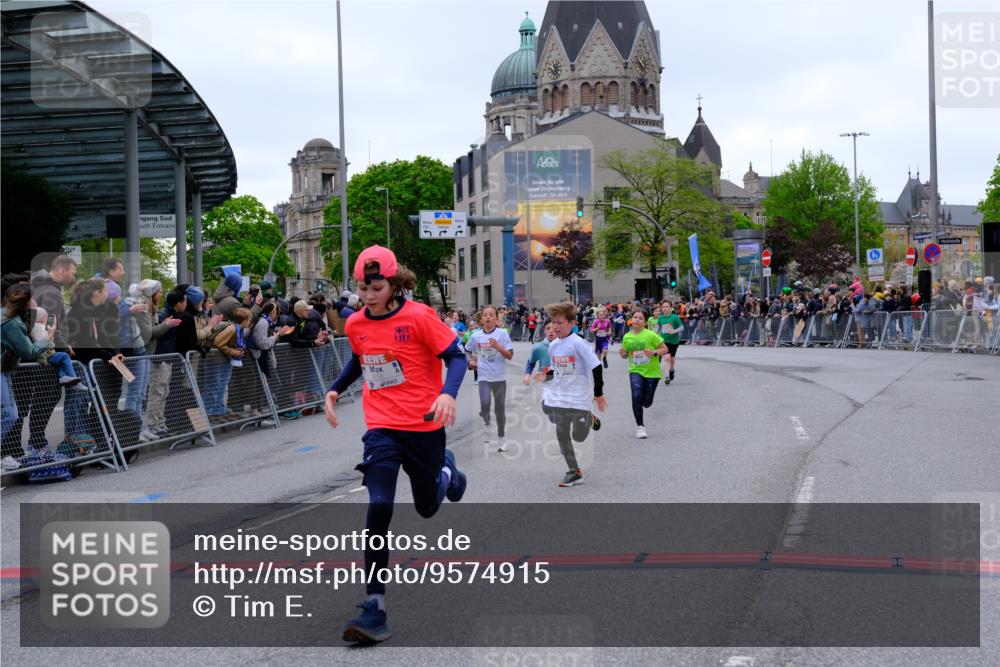 25.04.2026 - Das Zehntel Tim E. http://msf.ph/oto/9574915 25.04.2026 10:52:08 Ziel 5009, 5176, 5241, 5569, 6009, 6087, 6752, 6766, 6869, 7110, 7142, 7162, 7305, 7436, 7675, 7884, 8015, 8042 meine-sportfotos.de