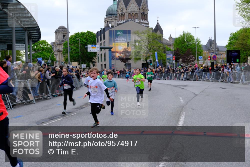 25.04.2026 - Das Zehntel Tim E. http://msf.ph/oto/9574917 25.04.2026 10:52:08 Ziel 5009, 5176, 5241, 5569, 6009, 6087, 6752, 6766, 6869, 7110, 7142, 7162, 7305, 7436, 7675, 7884, 8015, 8042 meine-sportfotos.de