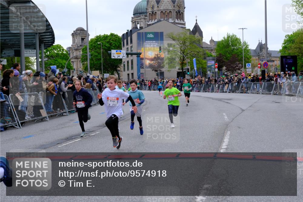 25.04.2026 - Das Zehntel Tim E. http://msf.ph/oto/9574918 25.04.2026 10:52:08 Ziel 5009, 5176, 5241, 5569, 6009, 6087, 6752, 6766, 6869, 7110, 7142, 7162, 7305, 7436, 7675, 7884, 8015, 8042 meine-sportfotos.de