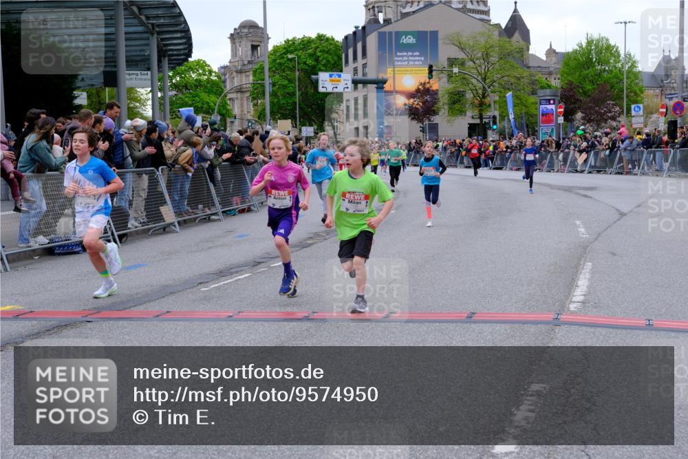 25.04.2026 - Das Zehntel Tim E. http://msf.ph/oto/9574950 25.04.2026 10:52:14 Ziel 5009, 5176, 5241, 5428, 5800, 6009, 6153, 6752, 6766, 6929, 7116, 7129, 7142, 7162, 7305, 7436, 7675, 7749, 7884, 7966, 8042 meine-sportfotos.de