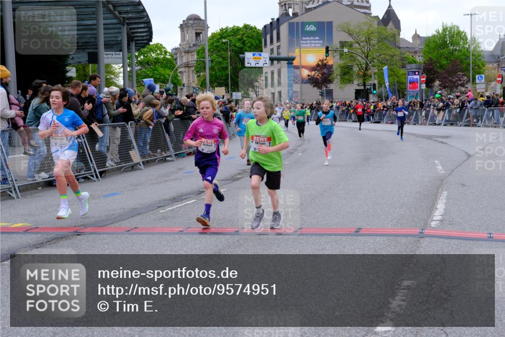 25.04.2026 - Das Zehntel Tim E. http://msf.ph/oto/9574951 25.04.2026 10:52:14 Ziel 5009, 5176, 5241, 5428, 5800, 6009, 6153, 6752, 6766, 6929, 7116, 7129, 7142, 7162, 7305, 7436, 7675, 7749, 7884, 7966, 8042 meine-sportfotos.de