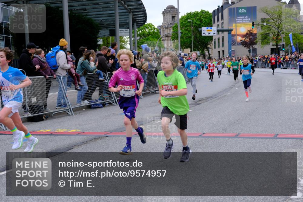 25.04.2026 - Das Zehntel Tim E. http://msf.ph/oto/9574957 25.04.2026 10:52:14 Ziel 5009, 5176, 5241, 5428, 5800, 6009, 6153, 6752, 6766, 6929, 7116, 7129, 7142, 7162, 7305, 7436, 7675, 7749, 7884, 7966, 8042 meine-sportfotos.de