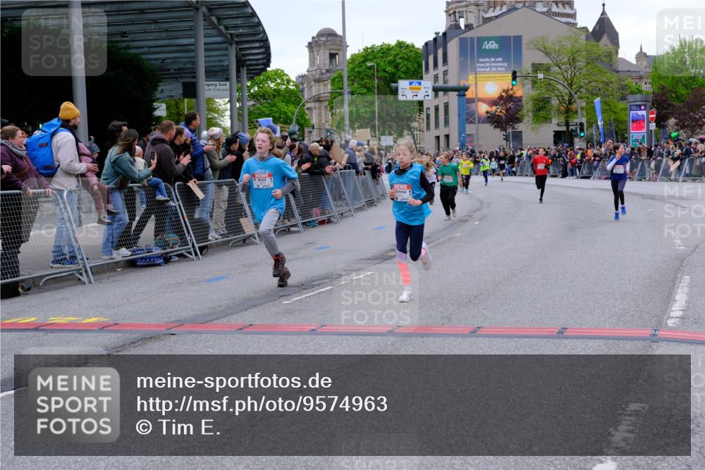 25.04.2026 - Das Zehntel Tim E. http://msf.ph/oto/9574963 25.04.2026 10:52:17 Ziel 5009, 5241, 5428, 5800, 6009, 6153, 6155, 6826, 6929, 7116, 7129, 7162, 7197, 7749, 7884, 7966 meine-sportfotos.de