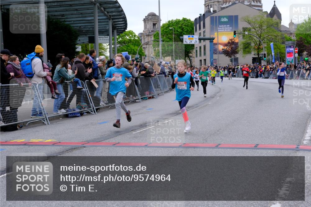25.04.2026 - Das Zehntel Tim E. http://msf.ph/oto/9574964 25.04.2026 10:52:17 Ziel 5009, 5241, 5428, 5800, 6009, 6153, 6155, 6826, 6929, 7116, 7129, 7162, 7197, 7749, 7884, 7966 meine-sportfotos.de