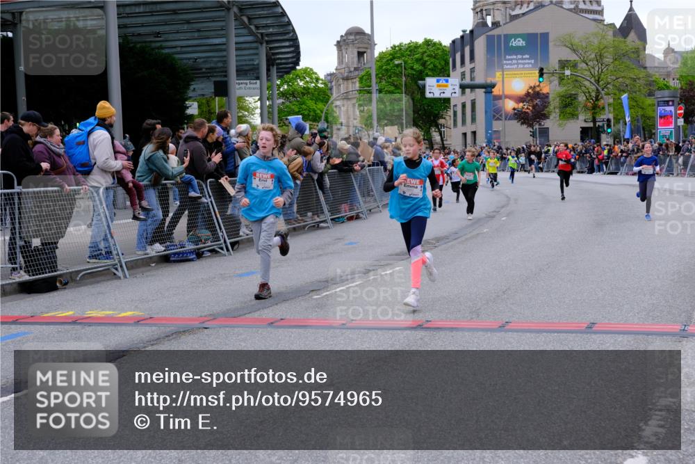 25.04.2026 - Das Zehntel Tim E. http://msf.ph/oto/9574965 25.04.2026 10:52:17 Ziel 5009, 5241, 5428, 5800, 6009, 6153, 6155, 6826, 6929, 7116, 7129, 7162, 7197, 7749, 7884, 7966 meine-sportfotos.de