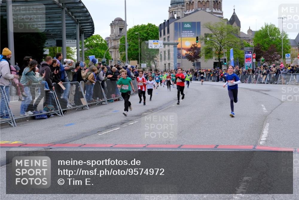 25.04.2026 - Das Zehntel Tim E. http://msf.ph/oto/9574972 25.04.2026 10:52:18 Ziel 5009, 5241, 5428, 5800, 6080, 6153, 6155, 6703, 6826, 6929, 7116, 7129, 7162, 7197, 7749, 7884, 7966 meine-sportfotos.de