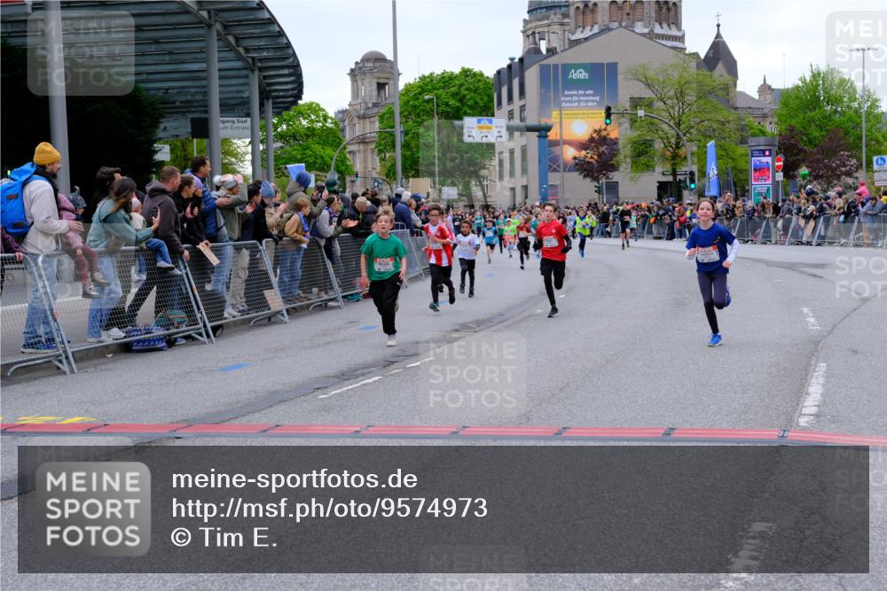 25.04.2026 - Das Zehntel Tim E. http://msf.ph/oto/9574973 25.04.2026 10:52:18 Ziel 5009, 5241, 5428, 5800, 6080, 6153, 6155, 6703, 6826, 6929, 7116, 7129, 7162, 7197, 7749, 7884, 7966 meine-sportfotos.de