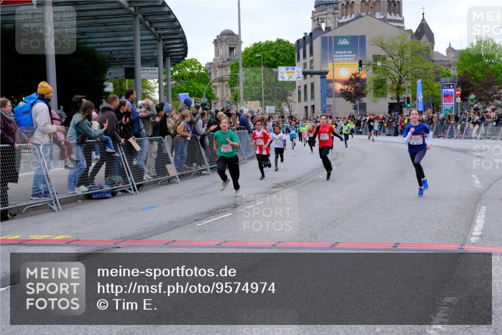 25.04.2026 - Das Zehntel Tim E. http://msf.ph/oto/9574974 25.04.2026 10:52:18 Ziel 5009, 5241, 5428, 5800, 6080, 6153, 6155, 6703, 6826, 6929, 7116, 7129, 7162, 7197, 7749, 7884, 7966 meine-sportfotos.de
