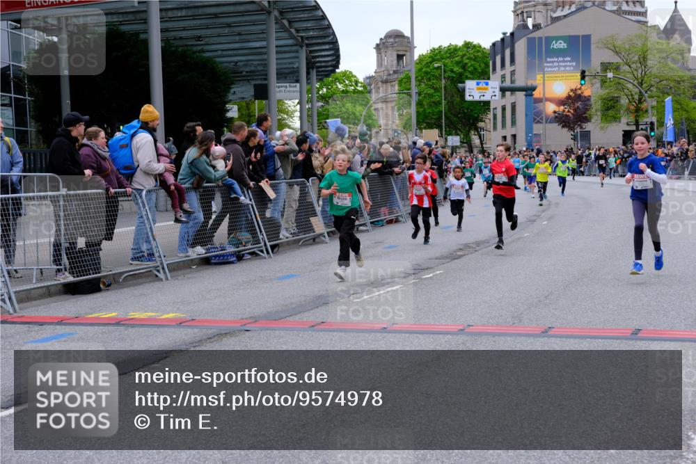 25.04.2026 - Das Zehntel Tim E. http://msf.ph/oto/9574978 25.04.2026 10:52:18 Ziel 5009, 5241, 5428, 5800, 6080, 6153, 6155, 6703, 6826, 6929, 7116, 7129, 7162, 7197, 7749, 7884, 7966 meine-sportfotos.de
