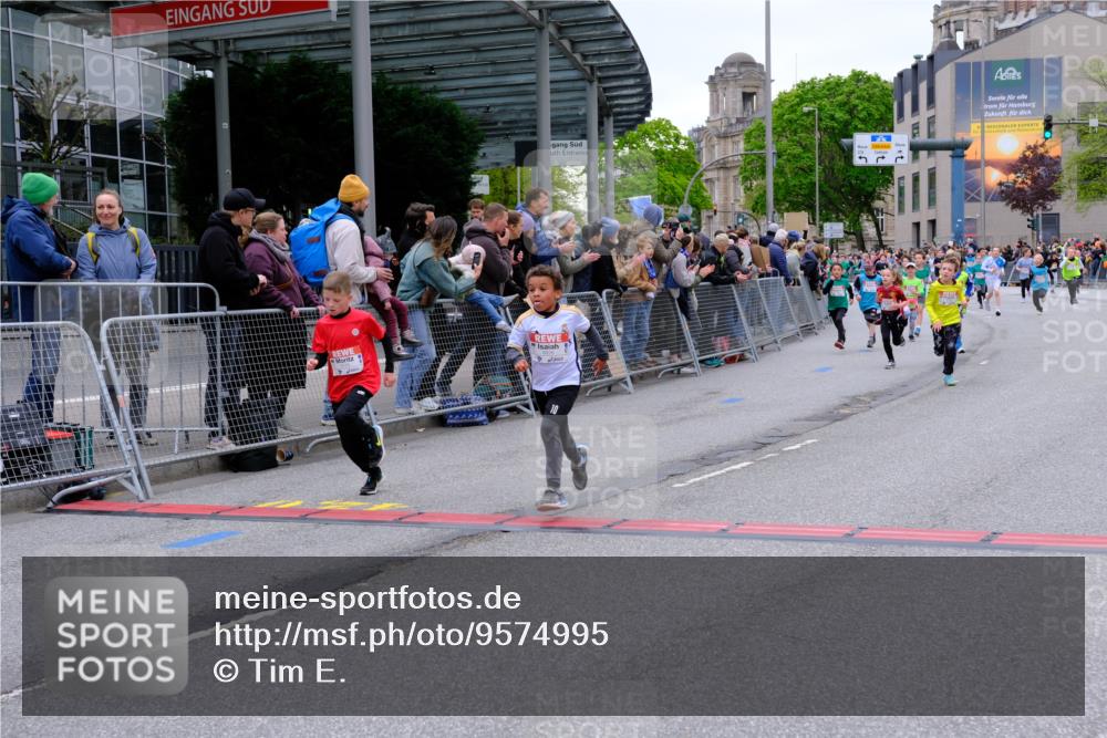 25.04.2026 - Das Zehntel Tim E. http://msf.ph/oto/9574995 25.04.2026 10:52:21 Ziel 5428, 5515, 5740, 5751, 5800, 6019, 6080, 6153, 6155, 6703, 6826, 6929, 7101, 7116, 7129, 7172, 7197, 7749, 7863, 7907, 7966 meine-sportfotos.de