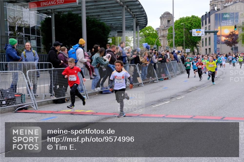 25.04.2026 - Das Zehntel Tim E. http://msf.ph/oto/9574996 25.04.2026 10:52:21 Ziel 5428, 5515, 5740, 5751, 5800, 6019, 6080, 6153, 6155, 6703, 6826, 6929, 7101, 7116, 7129, 7172, 7197, 7749, 7863, 7907, 7966 meine-sportfotos.de