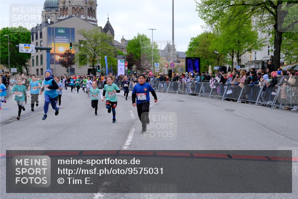 25.04.2026 - Das Zehntel Tim E. http://msf.ph/oto/9575031 25.04.2026 10:52:28 Ziel 5081, 5092, 5100, 5450, 5515, 5689, 5740, 5751, 5777, 5781, 5874, 6015, 6019, 6027, 6080, 6155, 6409, 6428, 6703, 6826, 7101, 7172, 7180, 7184, 7731, 7806, 7863, 7907, 7930 meine-sportfotos.de