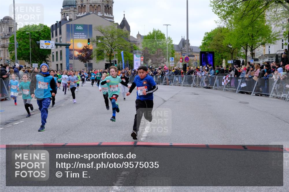 25.04.2026 - Das Zehntel Tim E. http://msf.ph/oto/9575035 25.04.2026 10:52:28 Ziel 5081, 5092, 5100, 5450, 5515, 5689, 5740, 5751, 5777, 5781, 5874, 6015, 6019, 6027, 6080, 6155, 6409, 6428, 6703, 6826, 7101, 7172, 7180, 7184, 7731, 7806, 7863, 7907, 7930 meine-sportfotos.de