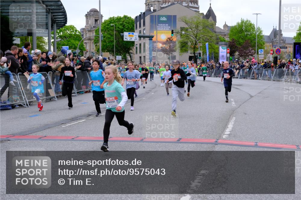 25.04.2026 - Das Zehntel Tim E. http://msf.ph/oto/9575043 25.04.2026 10:52:30 Ziel 5081, 5092, 5100, 5450, 5515, 5689, 5740, 5751, 5777, 5781, 5874, 6015, 6019, 6027, 6080, 6409, 6428, 6679, 6703, 6754, 7101, 7172, 7180, 7184, 7320, 7731, 7806, 7863, 7907, 7930, 7976 meine-sportfotos.de