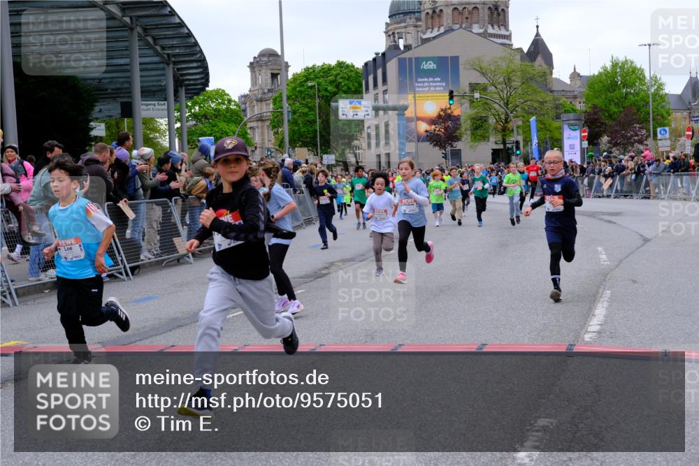 25.04.2026 - Das Zehntel Tim E. http://msf.ph/oto/9575051 25.04.2026 10:52:31 Ziel 5081, 5092, 5100, 5450, 5515, 5689, 5740, 5751, 5777, 5781, 5874, 6015, 6019, 6027, 6144, 6409, 6428, 6493, 6512, 6679, 6754, 7101, 7172, 7180, 7184, 7320, 7608, 7731, 7806, 7863, 7907, 7930, 7976 meine-sportfotos.de