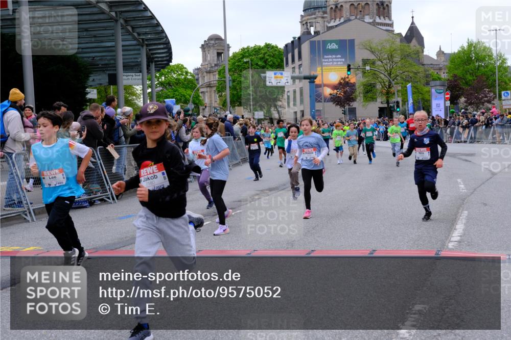 25.04.2026 - Das Zehntel Tim E. http://msf.ph/oto/9575052 25.04.2026 10:52:31 Ziel 5081, 5092, 5100, 5450, 5515, 5689, 5740, 5751, 5777, 5781, 5874, 6015, 6019, 6027, 6144, 6409, 6428, 6493, 6512, 6679, 6754, 7101, 7172, 7180, 7184, 7320, 7608, 7731, 7806, 7863, 7907, 7930, 7976 meine-sportfotos.de