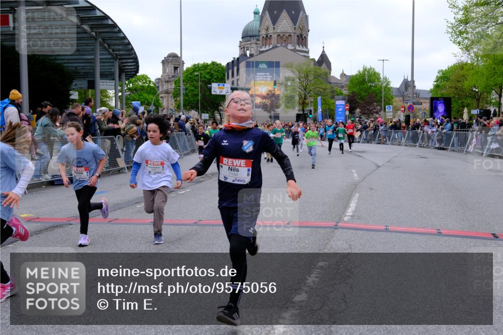 25.04.2026 - Das Zehntel Tim E. http://msf.ph/oto/9575056 25.04.2026 10:52:32 Ziel 5081, 5092, 5100, 5450, 5515, 5689, 5738, 5740, 5751, 5777, 5781, 5874, 5907, 6015, 6019, 6027, 6144, 6409, 6428, 6493, 6512, 6651, 6679, 6754, 7101, 7180, 7184, 7238, 7320, 7608, 7731, 7806, 7863, 7907, 7930, 7976 meine-sportfotos.de