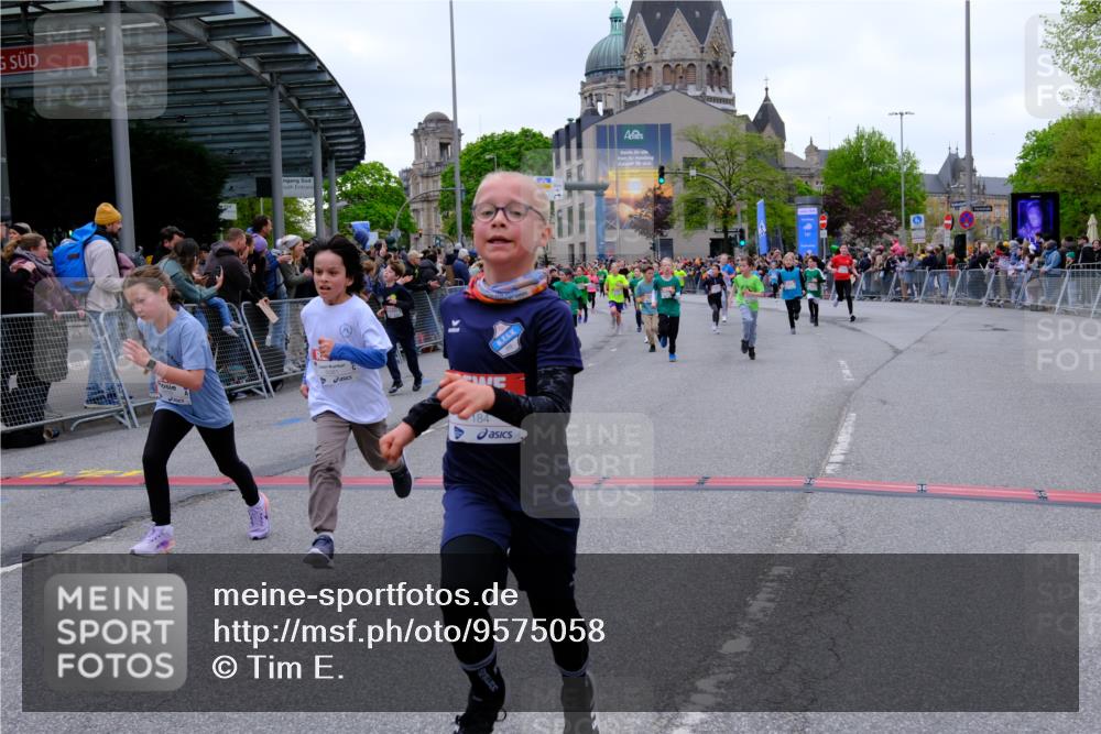 25.04.2026 - Das Zehntel Tim E. http://msf.ph/oto/9575058 25.04.2026 10:52:32 Ziel 5081, 5092, 5100, 5450, 5515, 5689, 5738, 5740, 5751, 5777, 5781, 5874, 5907, 6015, 6019, 6027, 6144, 6409, 6428, 6493, 6512, 6651, 6679, 6754, 7101, 7180, 7184, 7238, 7320, 7608, 7731, 7806, 7863, 7907, 7930, 7976 meine-sportfotos.de
