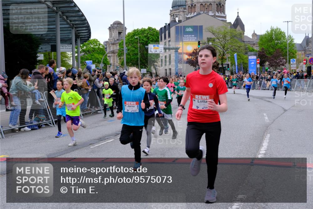 25.04.2026 - Das Zehntel Tim E. http://msf.ph/oto/9575073 25.04.2026 10:52:37 Ziel 5081, 5092, 5100, 5292, 5303, 5514, 5689, 5738, 5777, 5907, 6027, 6054, 6144, 6147, 6409, 6428, 6493, 6512, 6651, 6679, 6754, 6935, 6960, 6987, 7180, 7184, 7238, 7255, 7299, 7320, 7608, 7615, 7745, 7757, 7904, 7921, 7976, 8022, 8024, 8036 meine-sportfotos.de