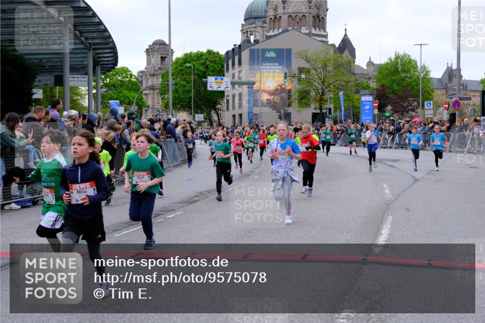 25.04.2026 - Das Zehntel Tim E. http://msf.ph/oto/9575078 25.04.2026 10:52:38 Ziel 5081, 5092, 5100, 5292, 5303, 5514, 5689, 5738, 5777, 5907, 6054, 6144, 6147, 6161, 6177, 6409, 6428, 6491, 6493, 6512, 6651, 6679, 6754, 6935, 6960, 6987, 7184, 7238, 7255, 7299, 7320, 7513, 7548, 7608, 7615, 7745, 7757, 7869, 7904, 7918, 7921, 7976, 8022, 8024, 8036 meine-sportfotos.de