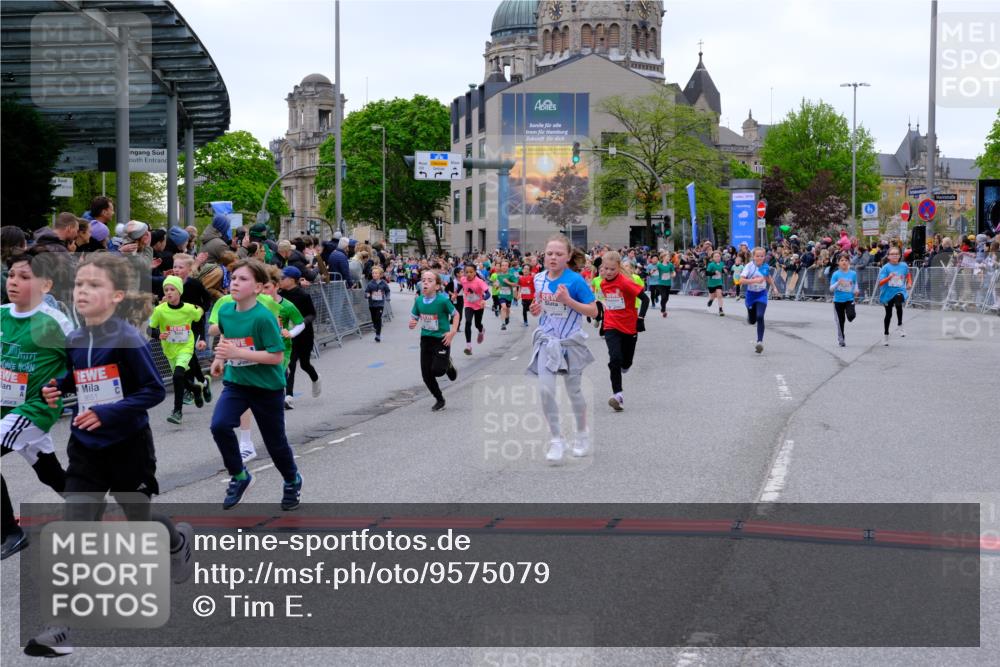 25.04.2026 - Das Zehntel Tim E. http://msf.ph/oto/9575079 25.04.2026 10:52:38 Ziel 5081, 5092, 5100, 5292, 5303, 5514, 5689, 5738, 5777, 5907, 6054, 6144, 6147, 6161, 6177, 6409, 6428, 6491, 6493, 6512, 6651, 6679, 6754, 6935, 6960, 6987, 7184, 7238, 7255, 7299, 7320, 7513, 7548, 7608, 7615, 7745, 7757, 7869, 7904, 7918, 7921, 7976, 8022, 8024, 8036 meine-sportfotos.de