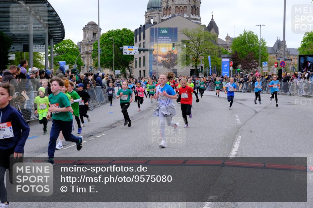 25.04.2026 - Das Zehntel Tim E. http://msf.ph/oto/9575080 25.04.2026 10:52:38 Ziel 5081, 5092, 5100, 5292, 5303, 5514, 5689, 5738, 5777, 5907, 6054, 6144, 6147, 6161, 6177, 6409, 6428, 6491, 6493, 6512, 6651, 6679, 6754, 6935, 6960, 6987, 7184, 7238, 7255, 7299, 7320, 7513, 7548, 7608, 7615, 7745, 7757, 7869, 7904, 7918, 7921, 7976, 8022, 8024, 8036 meine-sportfotos.de