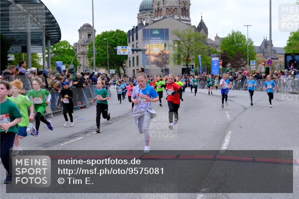 25.04.2026 - Das Zehntel Tim E. http://msf.ph/oto/9575081 25.04.2026 10:52:38 Ziel 5081, 5092, 5100, 5292, 5303, 5514, 5689, 5738, 5777, 5907, 6054, 6144, 6147, 6161, 6177, 6409, 6428, 6491, 6493, 6512, 6651, 6679, 6754, 6935, 6960, 6987, 7184, 7238, 7255, 7299, 7320, 7513, 7548, 7608, 7615, 7745, 7757, 7869, 7904, 7918, 7921, 7976, 8022, 8024, 8036 meine-sportfotos.de