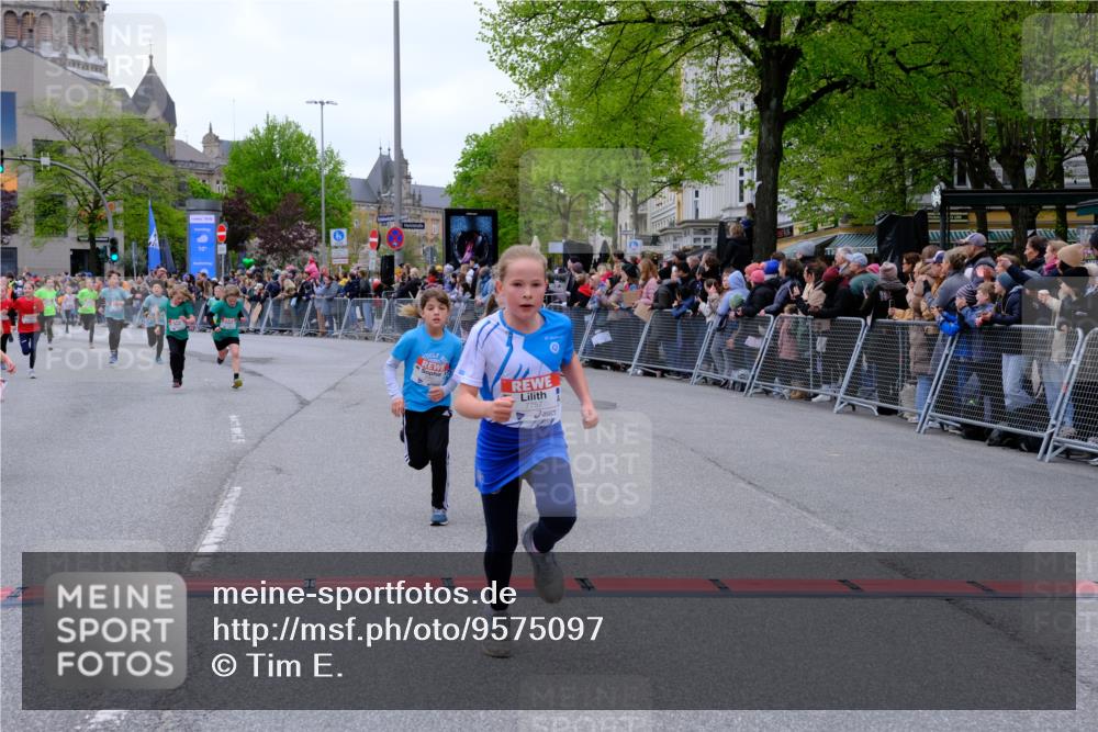 25.04.2026 - Das Zehntel Tim E. http://msf.ph/oto/9575097 25.04.2026 10:52:41 Ziel 5292, 5303, 5514, 5738, 5907, 6054, 6113, 6123, 6131, 6144, 6147, 6161, 6177, 6491, 6493, 6512, 6517, 6651, 6679, 6754, 6840, 6935, 6960, 6987, 7105, 7238, 7255, 7299, 7320, 7513, 7548, 7599, 7608, 7615, 7629, 7672, 7745, 7757, 7869, 7890, 7904, 7918, 7921, 7976, 8022, 8024, 8036 meine-sportfotos.de