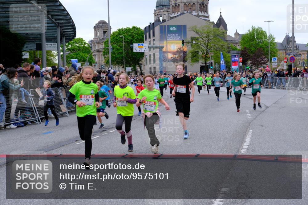 25.04.2026 - Das Zehntel Tim E. http://msf.ph/oto/9575101 25.04.2026 10:52:42 Ziel 5292, 5303, 5514, 5738, 5907, 6018, 6054, 6113, 6123, 6131, 6144, 6147, 6161, 6177, 6491, 6493, 6512, 6517, 6651, 6754, 6840, 6935, 6960, 6987, 7105, 7165, 7167, 7238, 7255, 7299, 7320, 7513, 7548, 7599, 7608, 7615, 7629, 7672, 7745, 7757, 7869, 7890, 7904, 7918, 7921, 7976, 8022, 8024, 8036 meine-sportfotos.de