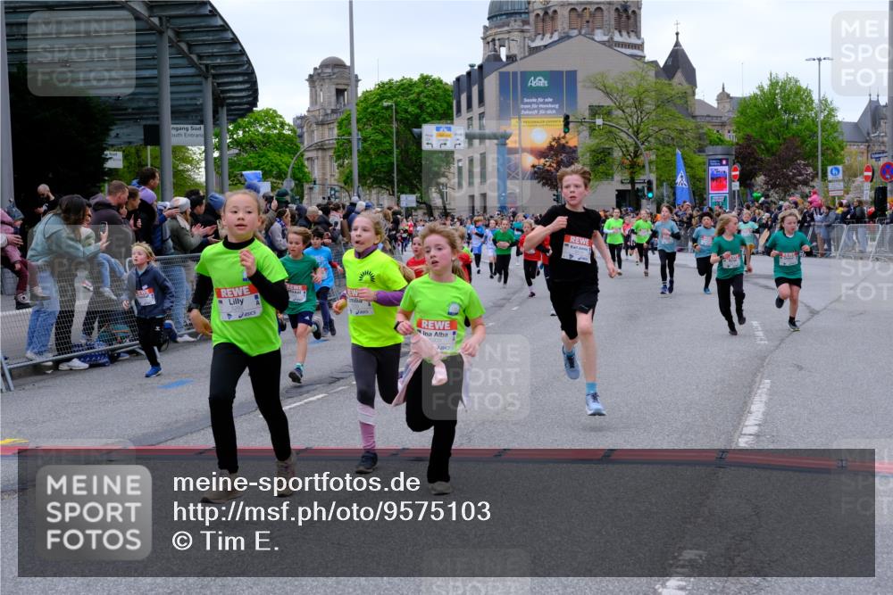 25.04.2026 - Das Zehntel Tim E. http://msf.ph/oto/9575103 25.04.2026 10:52:42 Ziel 5292, 5303, 5514, 5738, 5907, 6018, 6054, 6113, 6123, 6131, 6144, 6147, 6161, 6177, 6491, 6493, 6512, 6517, 6651, 6754, 6840, 6935, 6960, 6987, 7105, 7165, 7167, 7238, 7255, 7299, 7320, 7513, 7548, 7599, 7608, 7615, 7629, 7672, 7745, 7757, 7869, 7890, 7904, 7918, 7921, 7976, 8022, 8024, 8036 meine-sportfotos.de