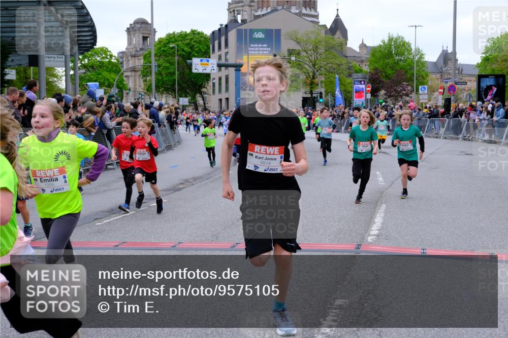 25.04.2026 - Das Zehntel Tim E. http://msf.ph/oto/9575105 25.04.2026 10:52:43 Ziel 5292, 5303, 5514, 5738, 5907, 5925, 6018, 6054, 6113, 6123, 6131, 6144, 6147, 6161, 6177, 6491, 6493, 6512, 6517, 6651, 6840, 6935, 6960, 6987, 7105, 7165, 7167, 7238, 7255, 7299, 7395, 7513, 7548, 7599, 7608, 7615, 7629, 7672, 7745, 7757, 7869, 7890, 7904, 7918, 7921, 8022, 8024, 8036 meine-sportfotos.de