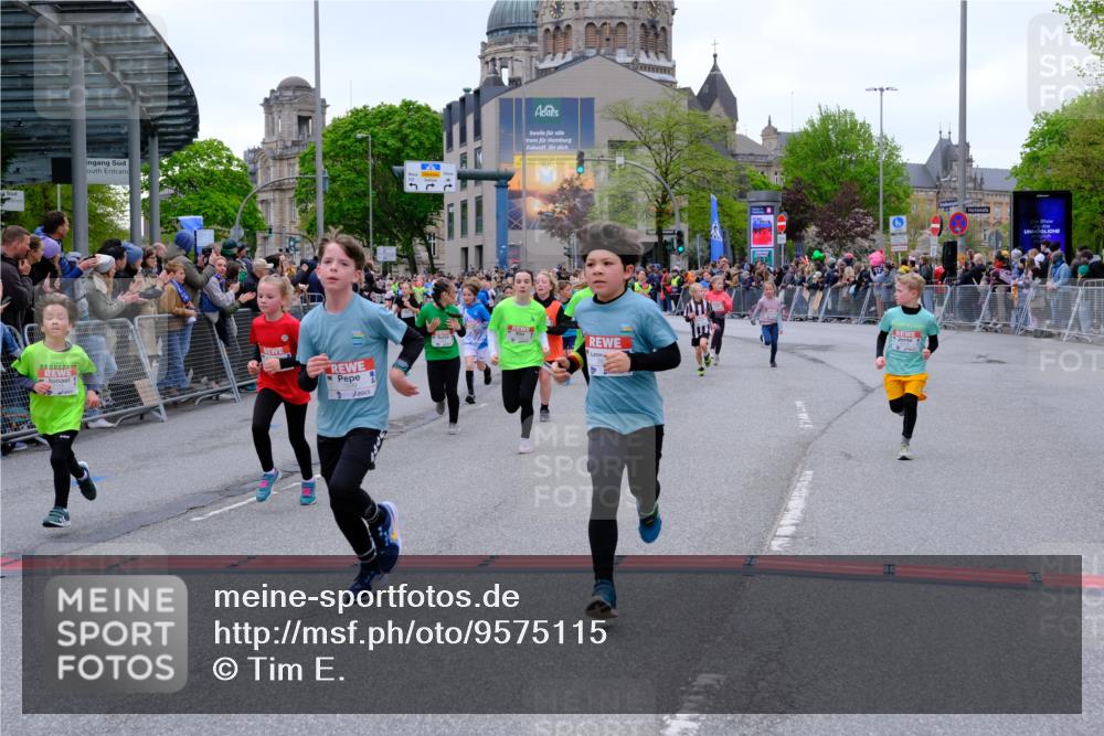 25.04.2026 - Das Zehntel Tim E. http://msf.ph/oto/9575115 25.04.2026 10:52:46 Ziel 5292, 5303, 5488, 5514, 5787, 5884, 5910, 5925, 6018, 6054, 6081, 6113, 6123, 6131, 6147, 6161, 6177, 6262, 6266, 6491, 6517, 6840, 6935, 6960, 6987, 7105, 7165, 7167, 7190, 7255, 7395, 7513, 7548, 7599, 7629, 7672, 7699, 7757, 7869, 7890, 7918, 7921, 8022, 8024, 8036 meine-sportfotos.de