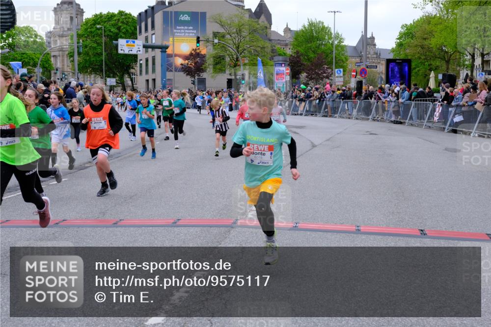 25.04.2026 - Das Zehntel Tim E. http://msf.ph/oto/9575117 25.04.2026 10:52:48 Ziel 5292, 5303, 5427, 5488, 5514, 5787, 5884, 5910, 5925, 5928, 6018, 6081, 6113, 6123, 6131, 6161, 6177, 6262, 6266, 6491, 6517, 6745, 6840, 6935, 6960, 7105, 7165, 7167, 7190, 7255, 7395, 7456, 7459, 7513, 7548, 7599, 7629, 7672, 7699, 7716, 7869, 7890, 7918 meine-sportfotos.de