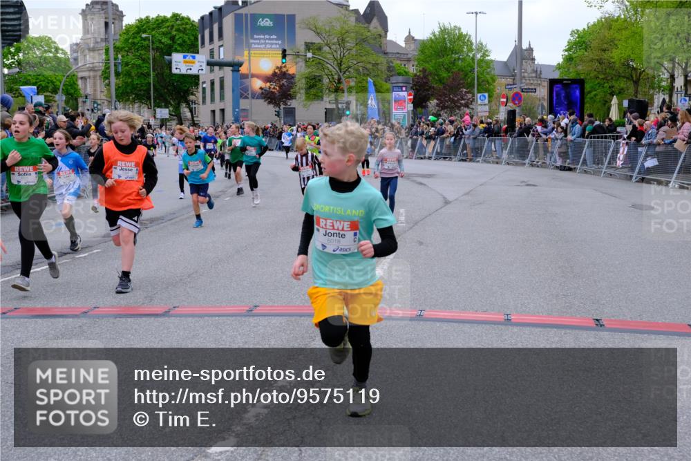 25.04.2026 - Das Zehntel Tim E. http://msf.ph/oto/9575119 25.04.2026 10:52:48 Ziel 5292, 5303, 5427, 5488, 5514, 5787, 5884, 5910, 5925, 5928, 6018, 6081, 6113, 6123, 6131, 6161, 6177, 6262, 6266, 6491, 6517, 6745, 6840, 6935, 6960, 7105, 7165, 7167, 7190, 7255, 7395, 7456, 7459, 7513, 7548, 7599, 7629, 7672, 7699, 7716, 7869, 7890, 7918 meine-sportfotos.de