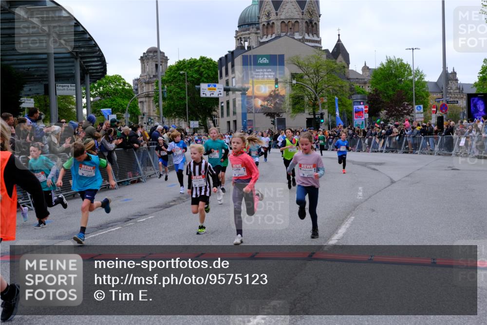 25.04.2026 - Das Zehntel Tim E. http://msf.ph/oto/9575123 25.04.2026 10:52:49 Ziel 5292, 5303, 5427, 5488, 5514, 5787, 5884, 5910, 5925, 5928, 6018, 6081, 6113, 6123, 6131, 6161, 6177, 6262, 6266, 6313, 6491, 6517, 6745, 6840, 7105, 7165, 7167, 7190, 7255, 7395, 7456, 7459, 7513, 7548, 7599, 7629, 7672, 7699, 7716, 7869, 7890, 7918 meine-sportfotos.de