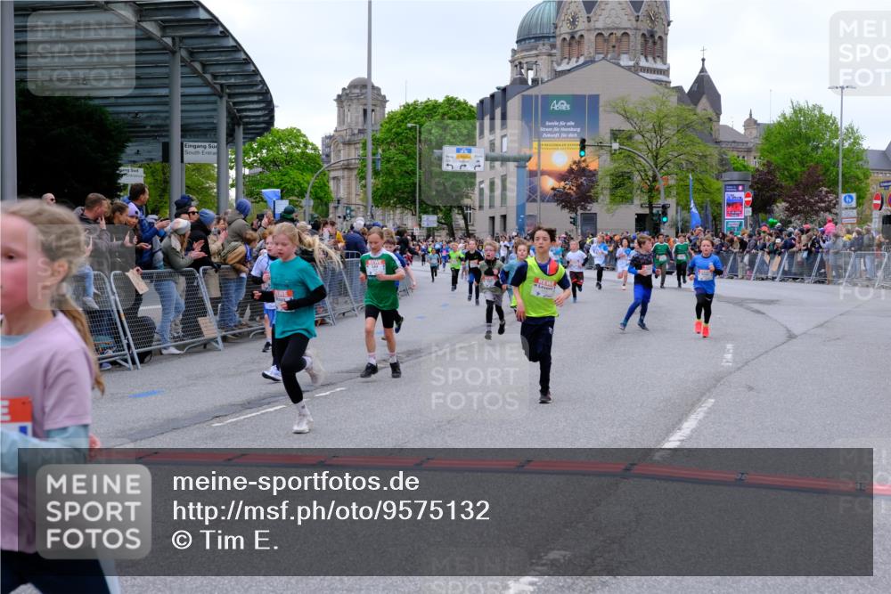 25.04.2026 - Das Zehntel Tim E. http://msf.ph/oto/9575132 25.04.2026 10:52:51 Ziel 5154, 5158, 5180, 5427, 5488, 5504, 5787, 5884, 5910, 5925, 5928, 6018, 6081, 6113, 6123, 6131, 6262, 6266, 6313, 6415, 6517, 6745, 6840, 7105, 7128, 7165, 7167, 7190, 7395, 7456, 7459, 7599, 7629, 7672, 7699, 7716, 7890 meine-sportfotos.de