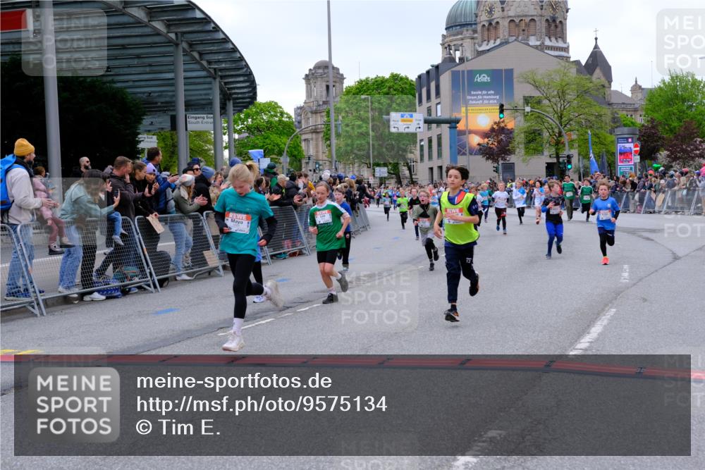 25.04.2026 - Das Zehntel Tim E. http://msf.ph/oto/9575134 25.04.2026 10:52:51 Ziel 5154, 5158, 5180, 5427, 5488, 5504, 5787, 5884, 5910, 5925, 5928, 6018, 6081, 6113, 6123, 6131, 6262, 6266, 6313, 6415, 6517, 6745, 6840, 7105, 7128, 7165, 7167, 7190, 7395, 7456, 7459, 7599, 7629, 7672, 7699, 7716, 7890 meine-sportfotos.de