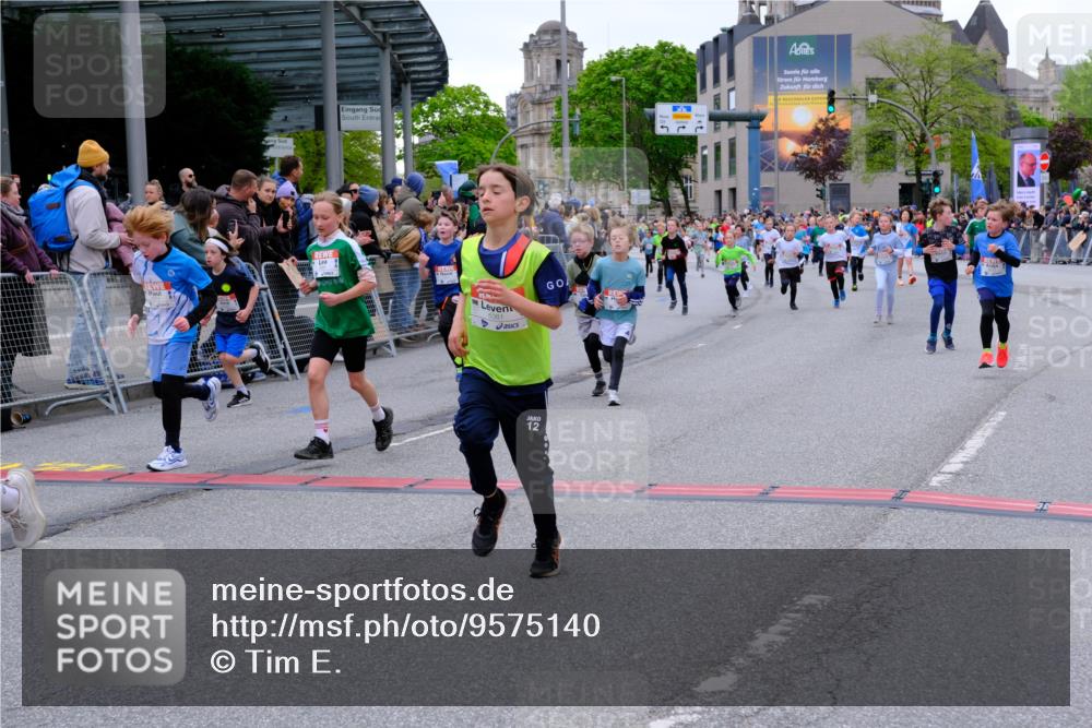 25.04.2026 - Das Zehntel Tim E. http://msf.ph/oto/9575140 25.04.2026 10:52:52 Ziel 5154, 5158, 5180, 5237, 5427, 5488, 5504, 5787, 5884, 5897, 5910, 5925, 5928, 6018, 6081, 6113, 6131, 6262, 6266, 6313, 6382, 6415, 6517, 6745, 7105, 7128, 7165, 7167, 7190, 7395, 7456, 7459, 7599, 7629, 7672, 7699, 7716 meine-sportfotos.de