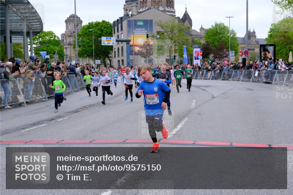 25.04.2026 - Das Zehntel Tim E. http://msf.ph/oto/9575150 25.04.2026 10:52:54 Ziel 5109, 5154, 5158, 5180, 5237, 5427, 5488, 5504, 5787, 5884, 5897, 5898, 5910, 5925, 5928, 6018, 6081, 6262, 6266, 6313, 6382, 6415, 6745, 7128, 7165, 7167, 7190, 7395, 7456, 7459, 7699, 7716, 7750 meine-sportfotos.de