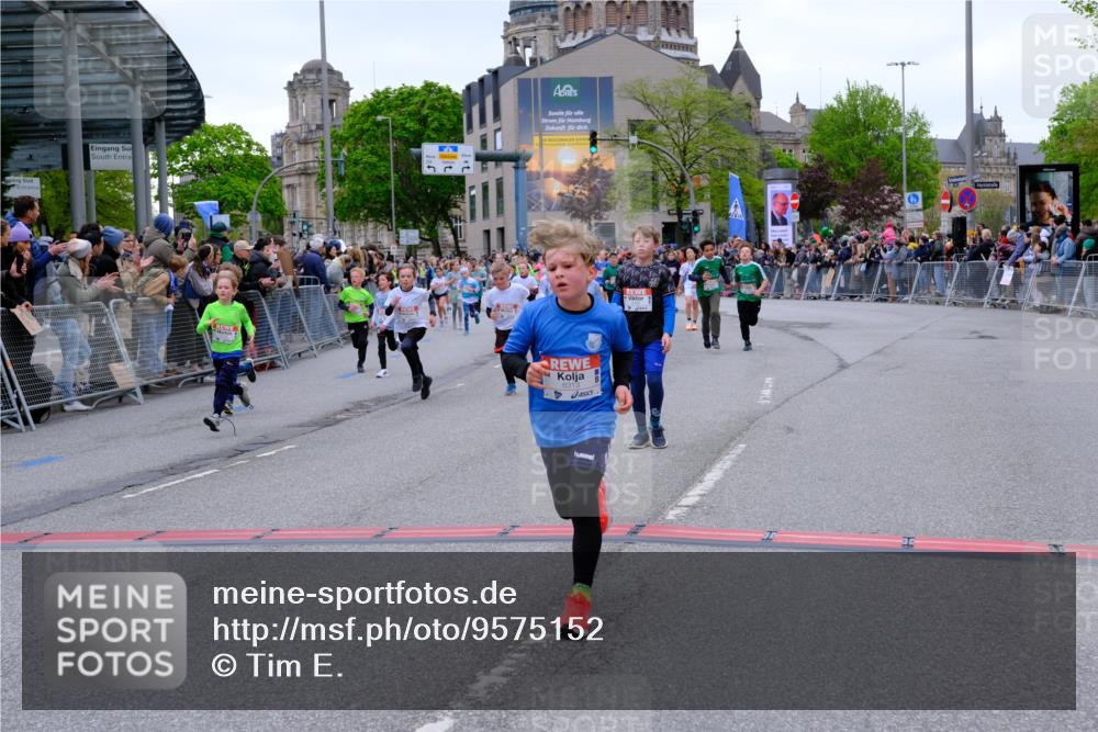 25.04.2026 - Das Zehntel Tim E. http://msf.ph/oto/9575152 25.04.2026 10:52:54 Ziel 5109, 5154, 5158, 5180, 5237, 5427, 5488, 5504, 5787, 5884, 5897, 5898, 5910, 5925, 5928, 6018, 6081, 6262, 6266, 6313, 6382, 6415, 6745, 7128, 7165, 7167, 7190, 7395, 7456, 7459, 7699, 7716, 7750 meine-sportfotos.de
