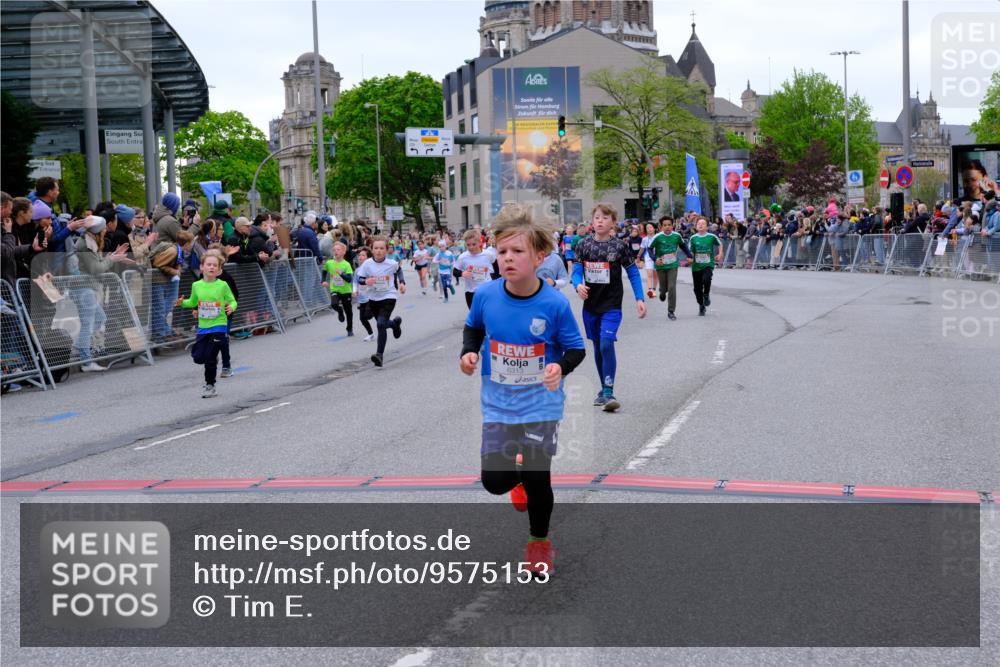 25.04.2026 - Das Zehntel Tim E. http://msf.ph/oto/9575153 25.04.2026 10:52:54 Ziel 5109, 5154, 5158, 5180, 5237, 5427, 5488, 5504, 5787, 5884, 5897, 5898, 5910, 5925, 5928, 6018, 6081, 6262, 6266, 6313, 6382, 6415, 6745, 7128, 7165, 7167, 7190, 7395, 7456, 7459, 7699, 7716, 7750 meine-sportfotos.de