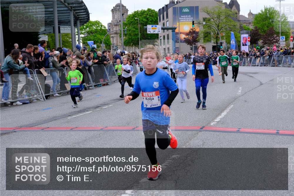25.04.2026 - Das Zehntel Tim E. http://msf.ph/oto/9575156 25.04.2026 10:52:55 Ziel 5109, 5154, 5158, 5180, 5237, 5427, 5488, 5504, 5695, 5787, 5884, 5897, 5898, 5910, 5925, 5928, 6081, 6262, 6266, 6313, 6382, 6415, 6745, 7128, 7187, 7190, 7395, 7456, 7459, 7699, 7716, 7750, 7950, 7986 meine-sportfotos.de