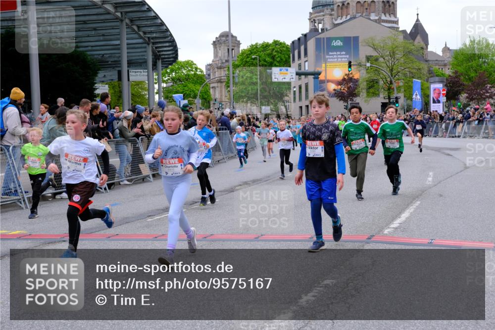 25.04.2026 - Das Zehntel Tim E. http://msf.ph/oto/9575167 25.04.2026 10:52:57 Ziel 5063, 5109, 5154, 5158, 5180, 5237, 5427, 5488, 5504, 5695, 5775, 5787, 5884, 5897, 5898, 5910, 5928, 6081, 6145, 6313, 6321, 6382, 6415, 6745, 7128, 7187, 7190, 7456, 7459, 7512, 7533, 7716, 7750, 7950, 7986 meine-sportfotos.de