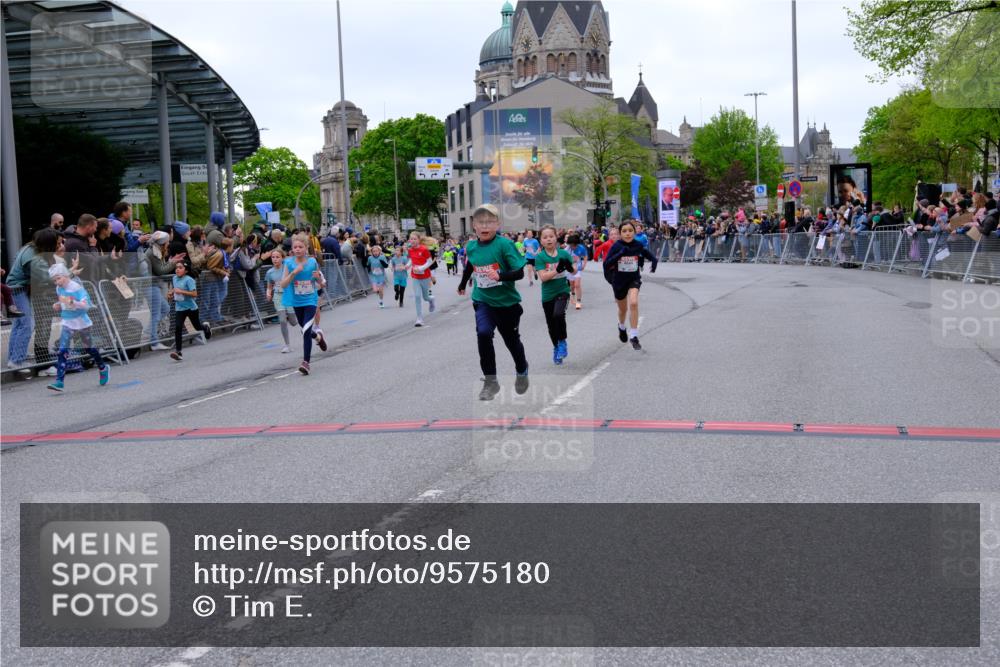 25.04.2026 - Das Zehntel Tim E. http://msf.ph/oto/9575180 25.04.2026 10:53:00 Ziel 5063, 5109, 5154, 5158, 5180, 5237, 5427, 5504, 5695, 5775, 5825, 5897, 5898, 6071, 6072, 6135, 6145, 6313, 6321, 6340, 6382, 6415, 6528, 6745, 7128, 7160, 7187, 7456, 7459, 7504, 7512, 7533, 7550, 7733, 7750, 7950, 7986 meine-sportfotos.de