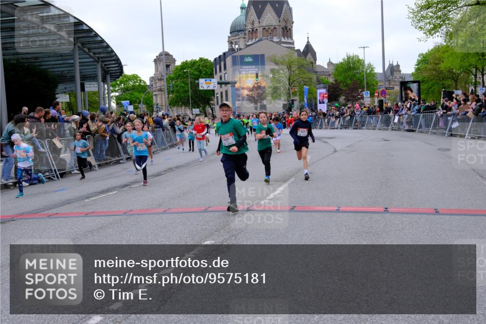 25.04.2026 - Das Zehntel Tim E. http://msf.ph/oto/9575181 25.04.2026 10:53:00 Ziel 5063, 5109, 5154, 5158, 5180, 5237, 5427, 5504, 5695, 5775, 5825, 5897, 5898, 6071, 6072, 6135, 6145, 6313, 6321, 6340, 6382, 6415, 6528, 6745, 7128, 7160, 7187, 7456, 7459, 7504, 7512, 7533, 7550, 7733, 7750, 7950, 7986 meine-sportfotos.de