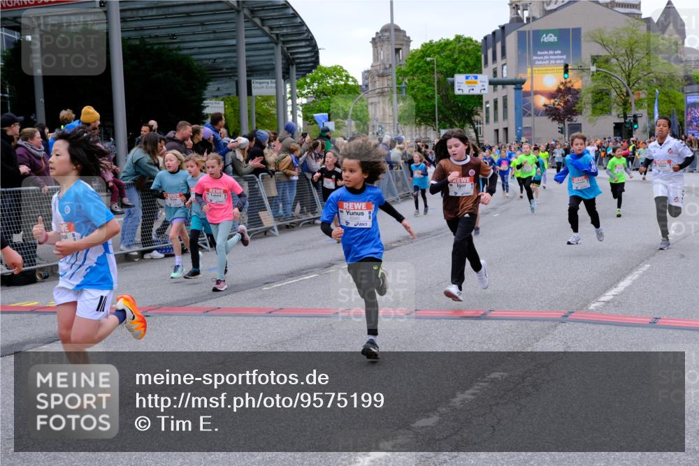 25.04.2026 - Das Zehntel Tim E. http://msf.ph/oto/9575199 25.04.2026 10:53:04 Ziel 5063, 5109, 5237, 5695, 5775, 5779, 5785, 5819, 5825, 5897, 5898, 6071, 6072, 6135, 6145, 6321, 6340, 6382, 6528, 6922, 7114, 7127, 7160, 7170, 7187, 7229, 7243, 7504, 7512, 7533, 7550, 7733, 7750, 7950, 7986 meine-sportfotos.de