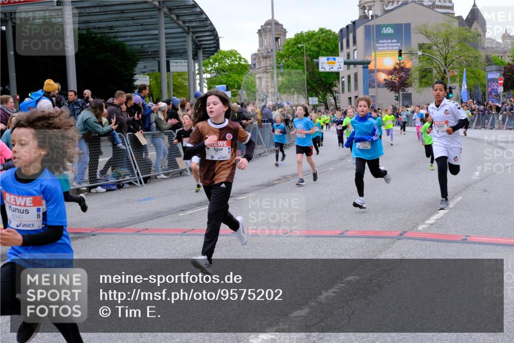 25.04.2026 - Das Zehntel Tim E. http://msf.ph/oto/9575202 25.04.2026 10:53:05 Ziel 5063, 5109, 5695, 5775, 5779, 5785, 5807, 5819, 5825, 5898, 6050, 6071, 6072, 6135, 6145, 6321, 6340, 6528, 6922, 7114, 7127, 7160, 7170, 7187, 7229, 7243, 7424, 7504, 7512, 7533, 7550, 7733, 7750, 7950, 7986 meine-sportfotos.de