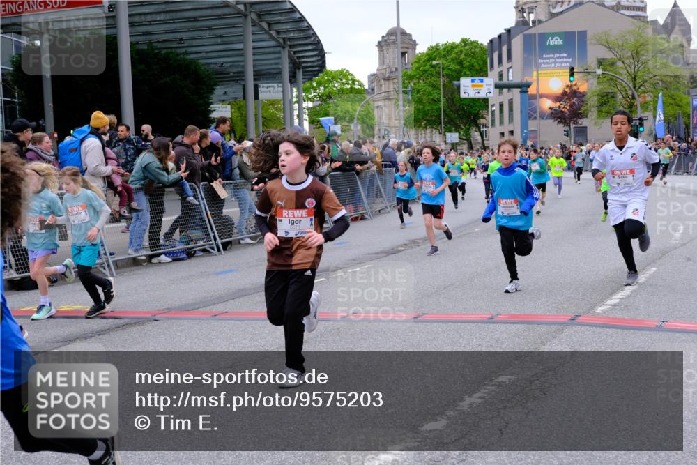 25.04.2026 - Das Zehntel Tim E. http://msf.ph/oto/9575203 25.04.2026 10:53:05 Ziel 5063, 5109, 5695, 5775, 5779, 5785, 5807, 5819, 5825, 5898, 6050, 6071, 6072, 6135, 6145, 6321, 6340, 6528, 6922, 7114, 7127, 7160, 7170, 7187, 7229, 7243, 7424, 7504, 7512, 7533, 7550, 7733, 7750, 7950, 7986 meine-sportfotos.de